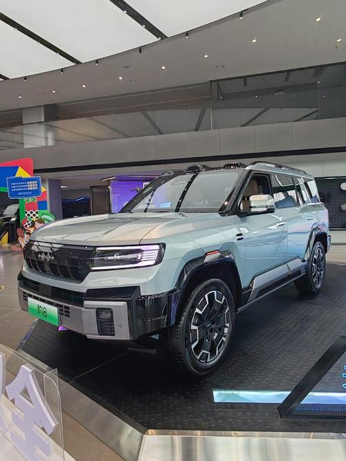 佛山291比亚迪方程豹硬派越野的爆款，英菲尼迪35周年与你共成长